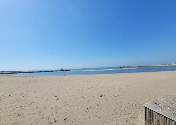 Studio Avec Loggia Entre Port, Plage Et Piscine