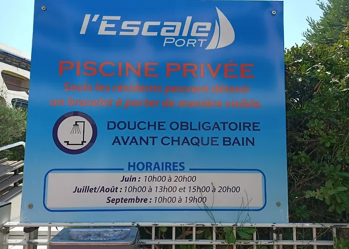 Studio Avec Loggia Entre Port, Plage Et Piscine