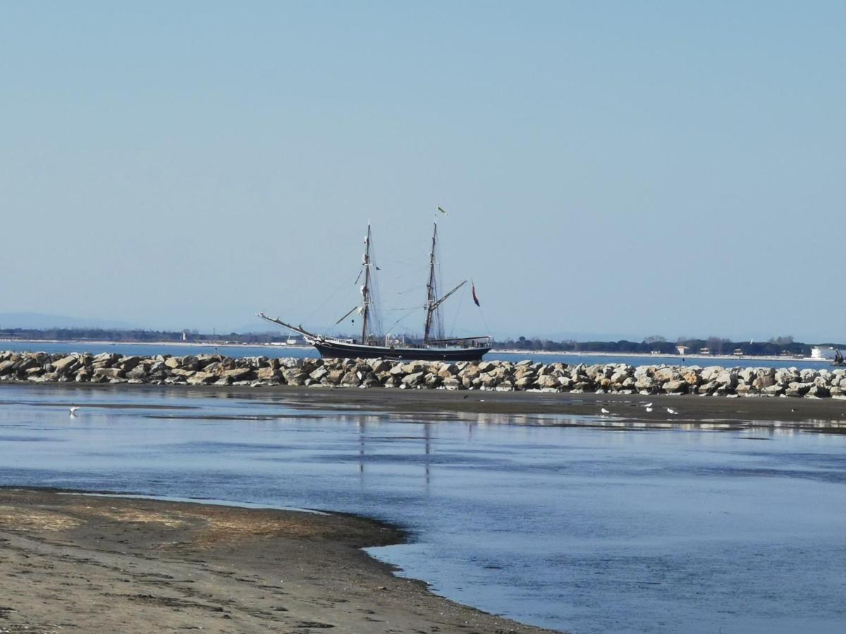 Avec Loggia Entre Port, Et Piscine