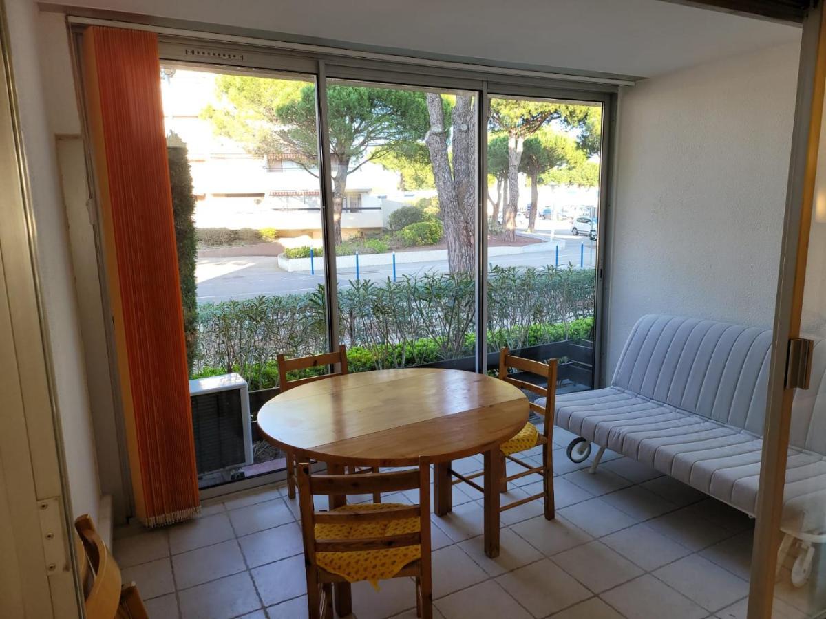 Apartment Avec Loggia Entre Port, Et Piscine Le Grau-du-Roi